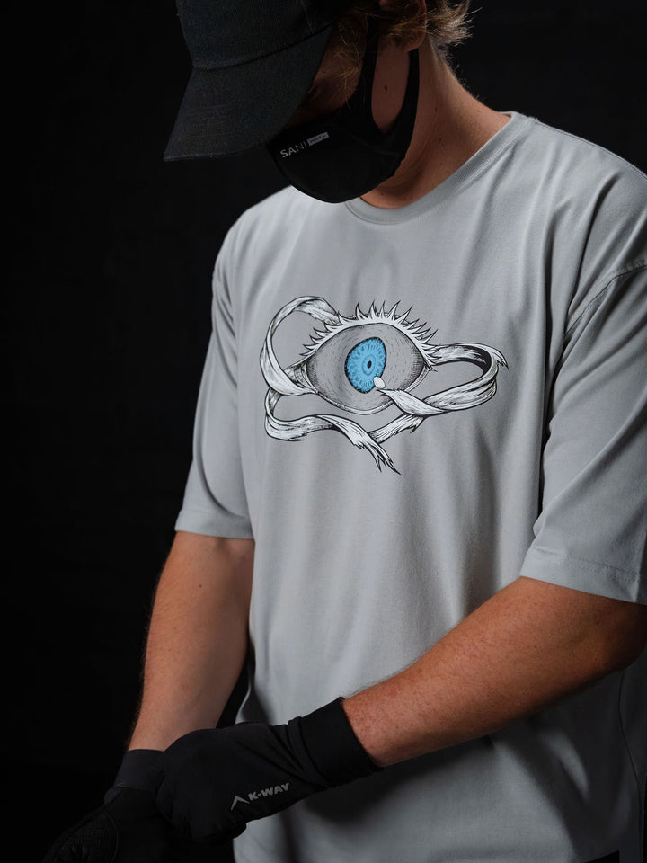 Six Eyes